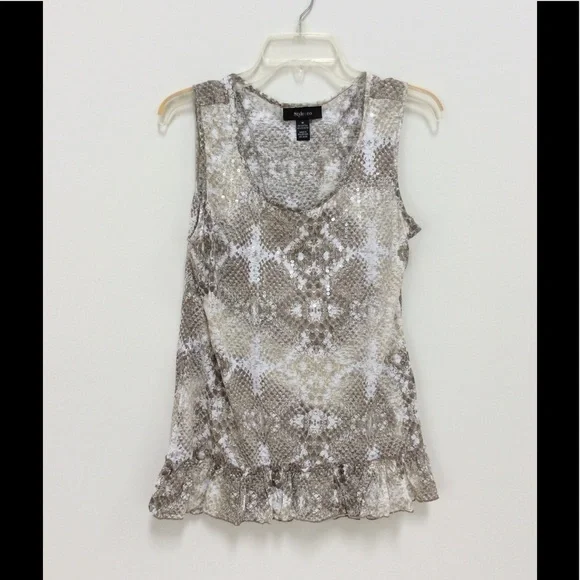 STYLE & Co. tank. - Picture 1 of 5